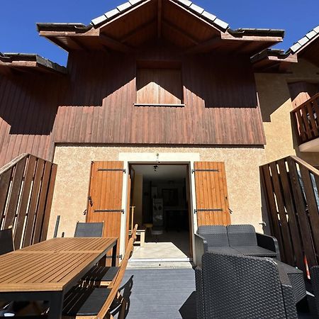 T3 Au Plan D'Eau D'Embrun Avec Garage Et Terrasse Appartement Buitenkant foto
