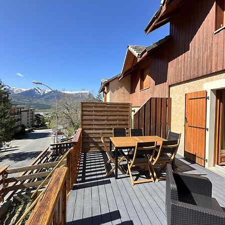 T3 Au Plan D'Eau D'Embrun Avec Garage Et Terrasse Appartement Buitenkant foto