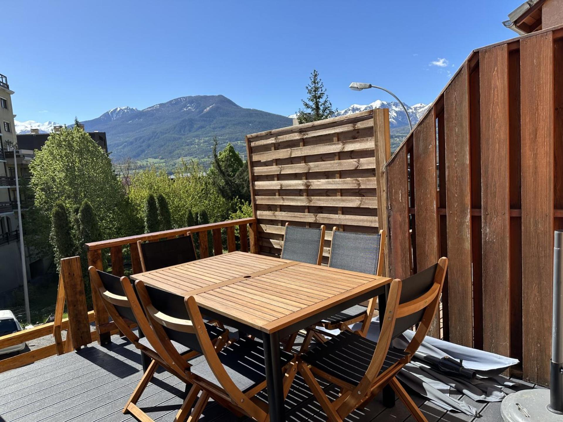 T3 Au Plan D'Eau D'Embrun Avec Garage Et Terrasse Appartement Buitenkant foto