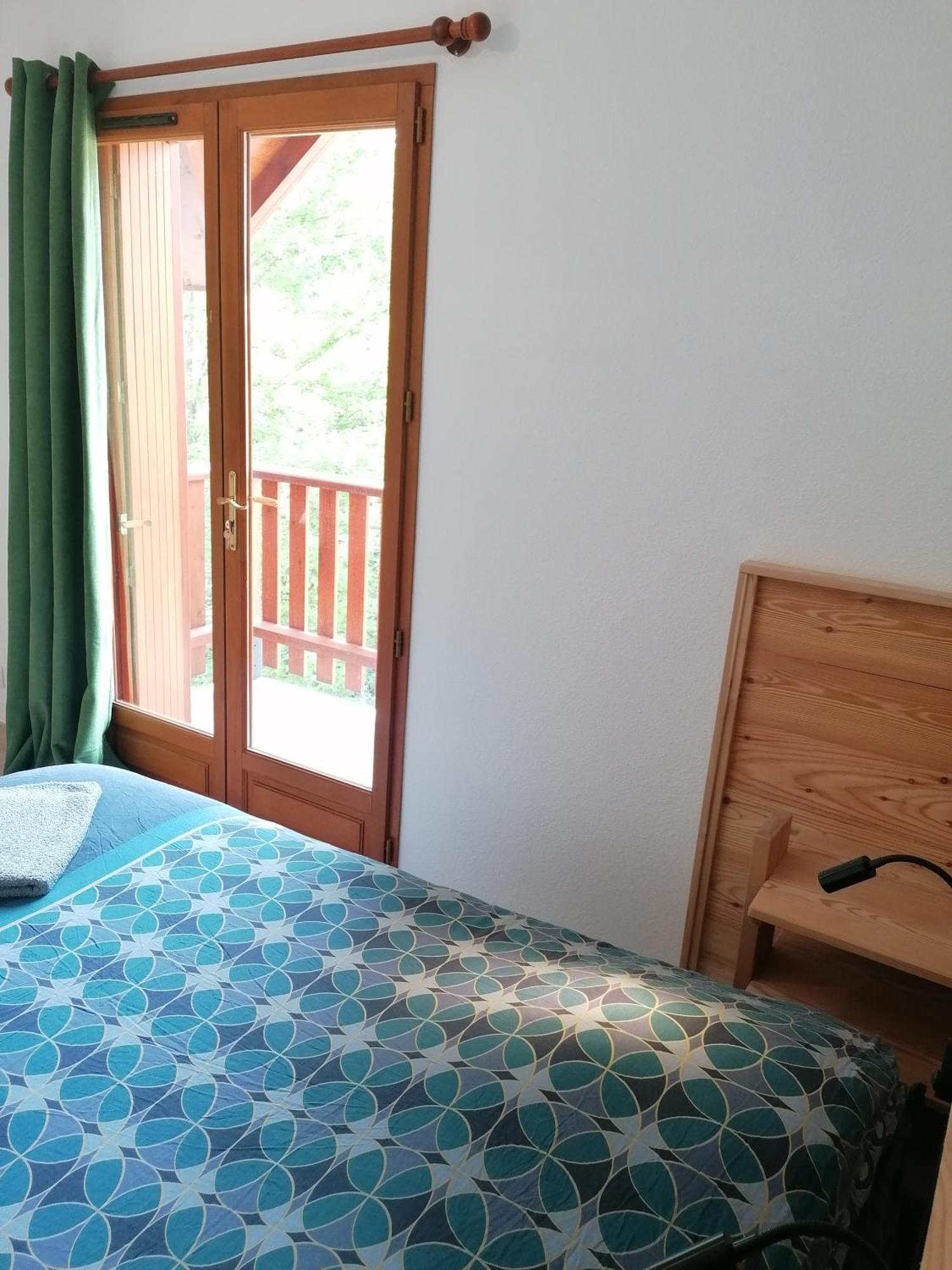 T3 Au Plan D'Eau D'Embrun Avec Garage Et Terrasse Appartement Kamer foto